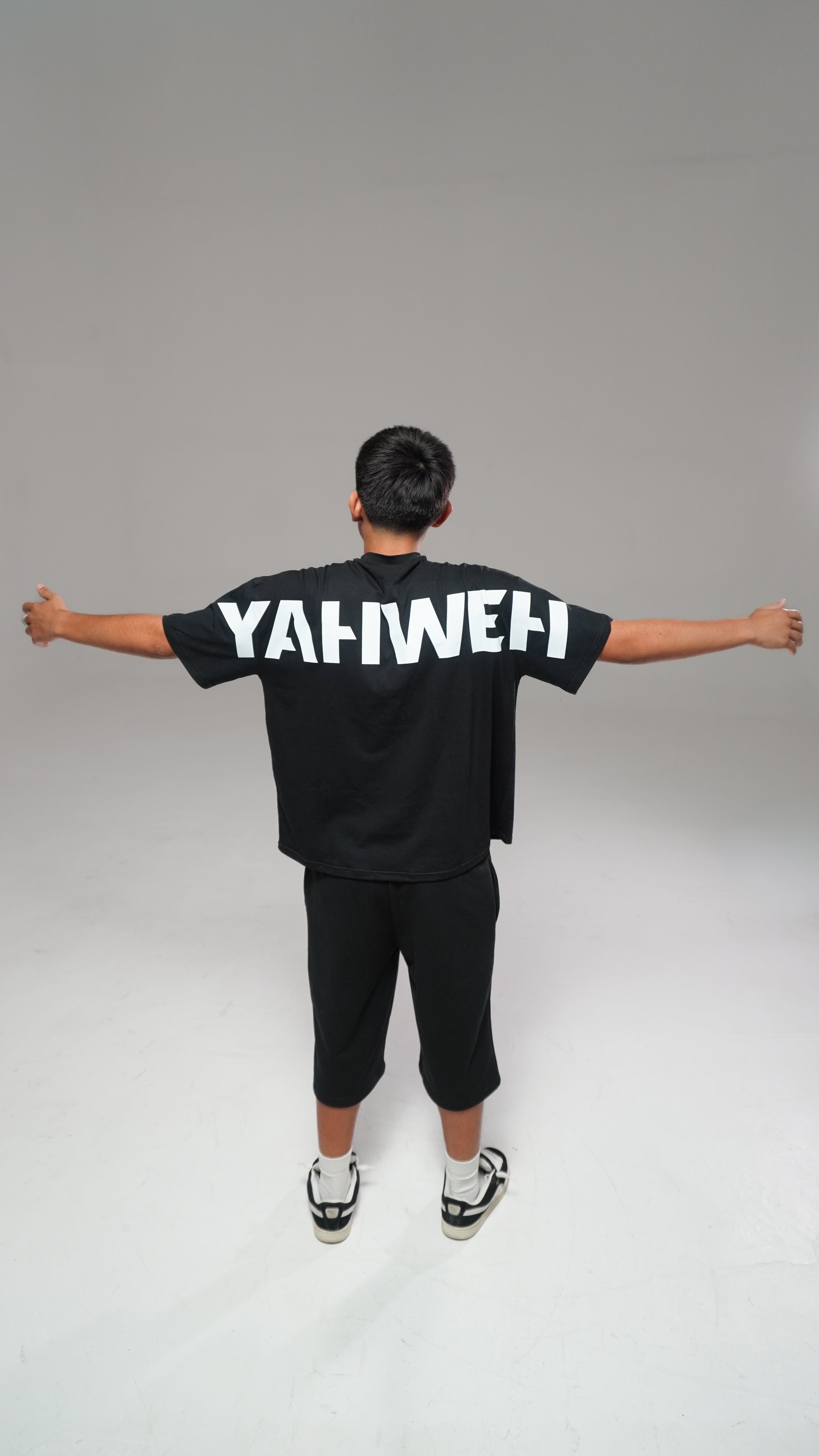Remera YAHWEH